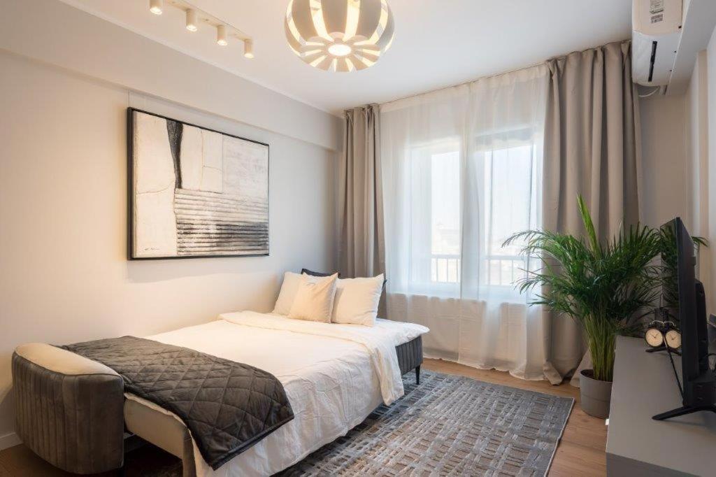 Downtown Modern - 2Br Apartment Boekarest Buitenkant foto